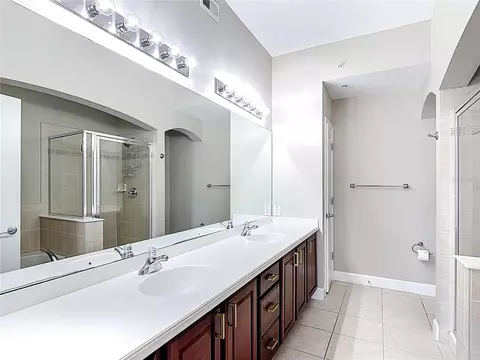 Bath - 1231 Wright Cir #308, Celebration, FL 34747 photo 1 of 6