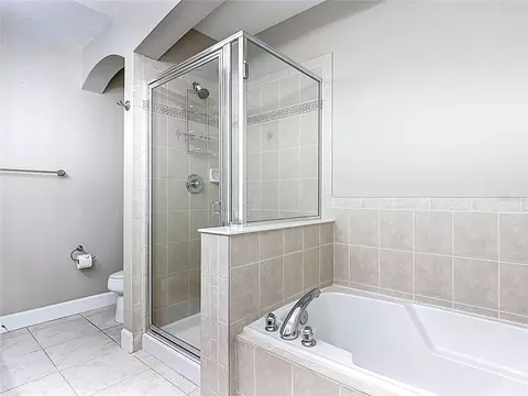 Bath - 1231 Wright Cir #308, Celebration, FL 34747 photo 2 of 6