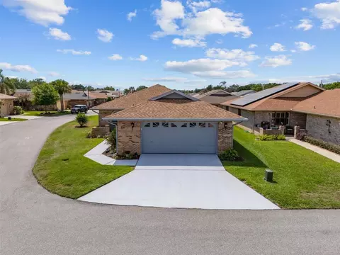 416 Barbados Cir, Lakeland, FL 33803