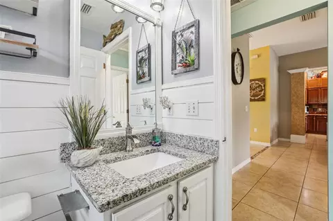 Bath - 3954 Mcclelland Rd, Saint Cloud, FL 34772 photo 4 of 5