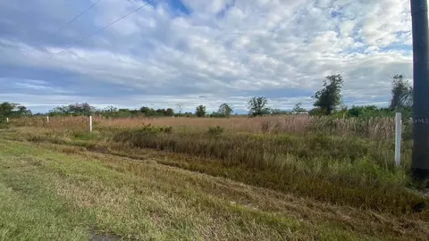 18982 260th St, Okeechobee, FL 34972