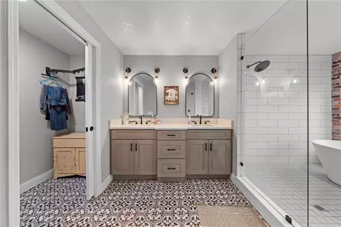 Bath - 4420 Quail Roost Rd, Saint Cloud, FL 34772 photo 5 of 6