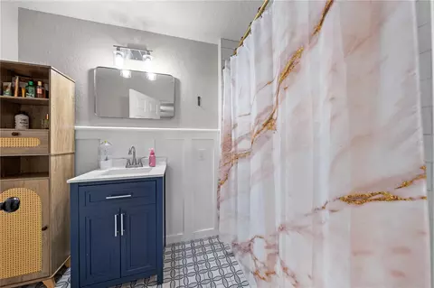 Bath - 4420 Quail Roost Rd, Saint Cloud, FL 34772 photo 1 of 6