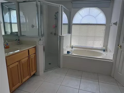 Bath - 1043 Chamberlin Trl, Saint Cloud, FL 34772 photo 1 of 3