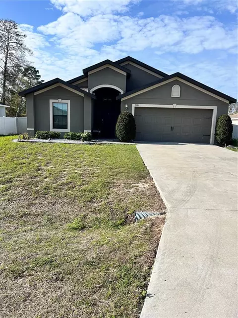 2121 Hibiscus Pl, Kissimmee, FL 34759