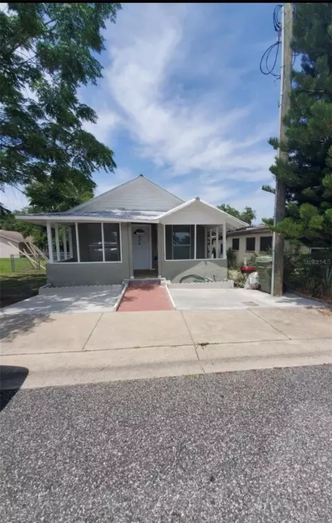 904 Washington St, Leesburg, FL 34748