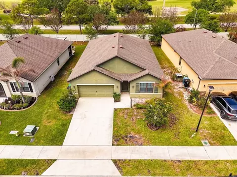 6151 NW Regent St, Port Saint Lucie, FL 34983