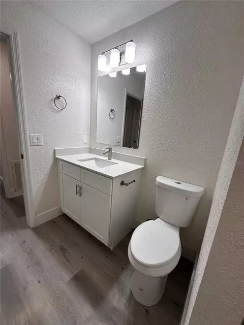 Bath - 40 Willow Run, Ocala, FL 34472 photo 7 of 9