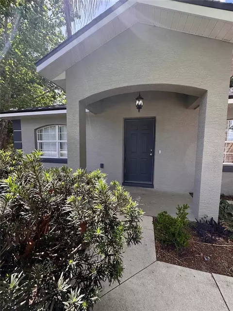 Exterior - 40 Willow Run, Ocala, FL 34472 photo 4 of 12
