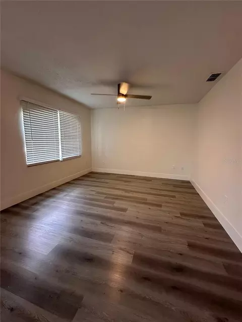 Living - 40 Willow Run, Ocala, FL 34472 photo 3 of 6