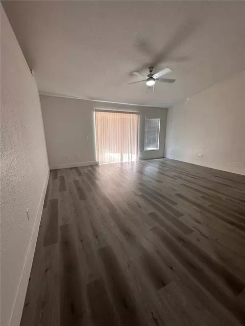 Living - 40 Willow Run, Ocala, FL 34472 photo 6 of 6