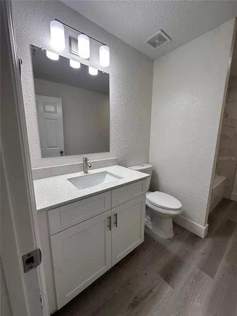 Bath - 40 Willow Run, Ocala, FL 34472 photo 5 of 9