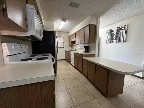 Kitchen - 3613 Bay Ct, Saint Cloud, FL 34769 photo 1 of 2