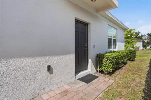 Exterior - 1841 Overcup Ave, Saint Cloud, FL 34771 photo 3 of 10