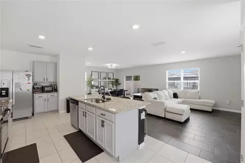 Kitchen - 2935 Turnstone Run, Saint Cloud, FL 34773 photo 3 of 5