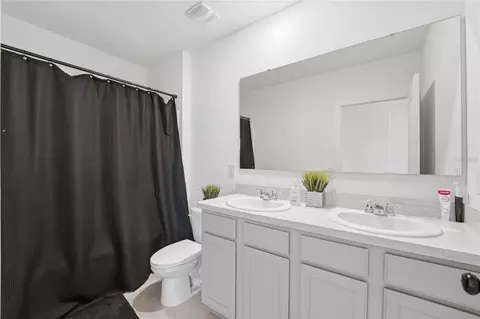 Bath - 2935 Turnstone Run, Saint Cloud, FL 34773 photo 1 of 2