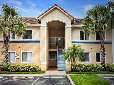 495 Las Cortes Ln #203, Orlando, FL 32824