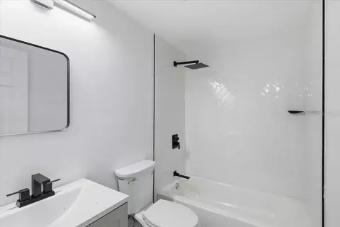 Bath - 1723 E Idell St, Tampa, FL 33604 photo 6 of 7