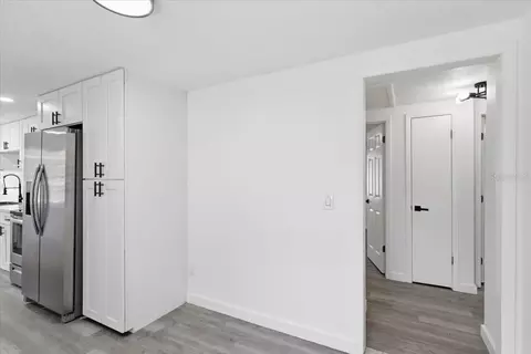 Entry Way - 1723 E Idell St, Tampa, FL 33604 photo 4 of 5