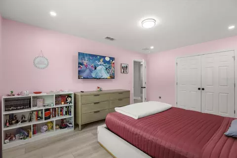 Bedroom - 5867 Sierra Crown St, Mount Dora, FL 32757 photo 4 of 16