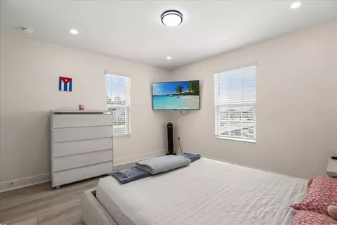 Bedroom - 5867 Sierra Crown St, Mount Dora, FL 32757 photo 13 of 16