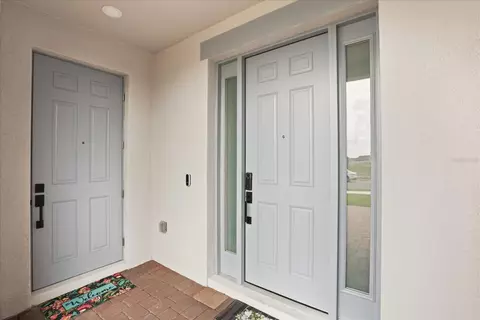Entry Way - 5867 Sierra Crown St, Mount Dora, FL 32757 photo 2 of 7