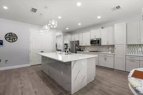 Kitchen - 5867 Sierra Crown St, Mount Dora, FL 32757 photo 2 of 4
