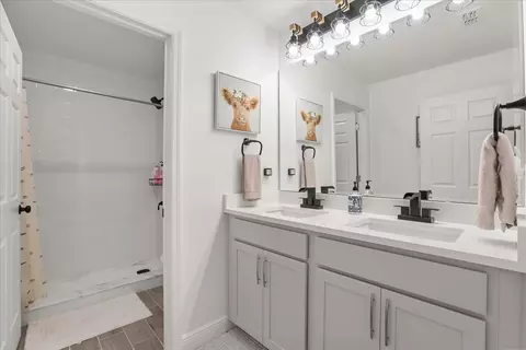 Bath - 5867 Sierra Crown St, Mount Dora, FL 32757 photo 3 of 7