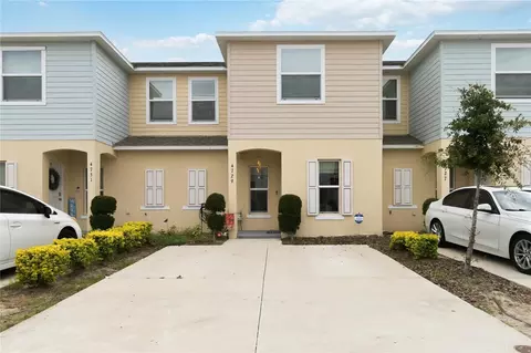 4729 Coral Castle Dr, Kissimmee, FL 34746