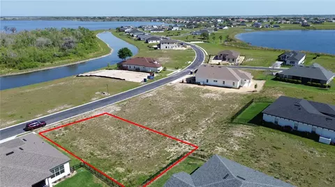 404 Adams View Ln, Auburndale, FL 33823