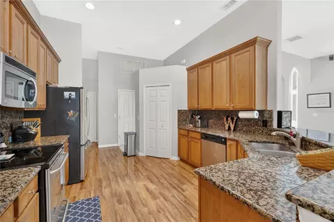 Kitchen - 4011 Chippewa Ct, Saint Cloud, FL 34772 photo 1 of 3