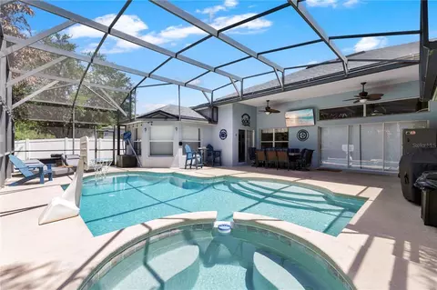 Exterior - 4011 Chippewa Ct, Saint Cloud, FL 34772 photo 7 of 10