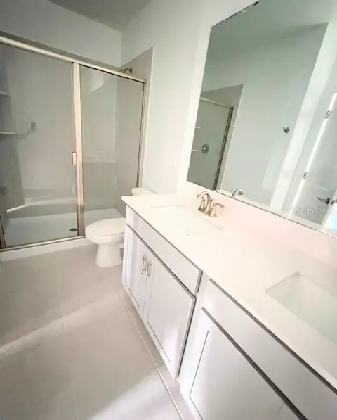 Bath - 5692 Stephens Rd, Saint Cloud, FL 34771 photo 2 of 3
