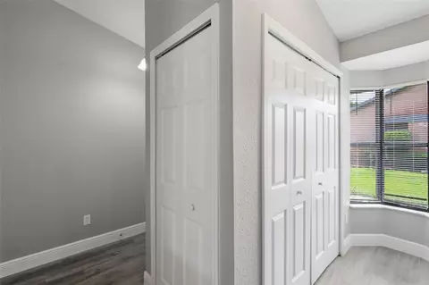 Entry Way - 2422 King Oak Ct, Saint Cloud, FL 34769 photo 3 of 3