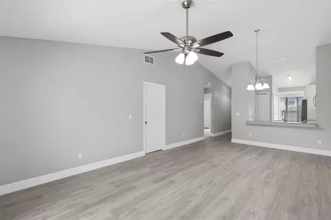 Living - 2422 King Oak Ct, Saint Cloud, FL 34769 photo 5 of 7