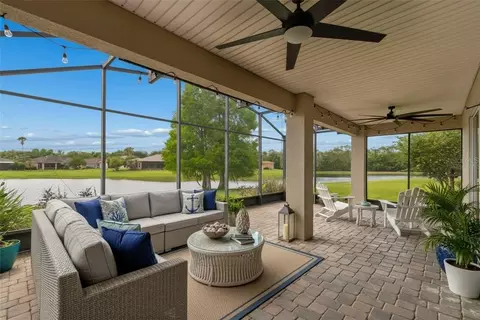 276 Bell Tower Xing W, Kissimmee, FL 34759