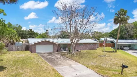 7615 Northern Oak St, Melbourne, FL 32904
