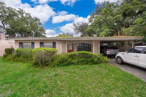 7 S Thacker Ave, Kissimmee, FL 34741