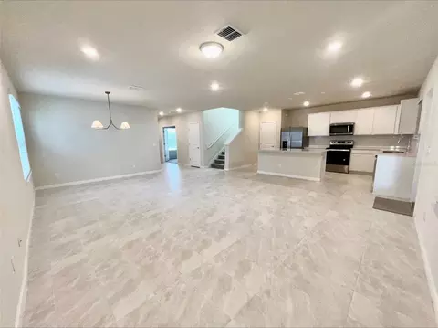 Living - 6098 Windy Leaf Aly, Saint Cloud, FL 34771 photo 2 of 3