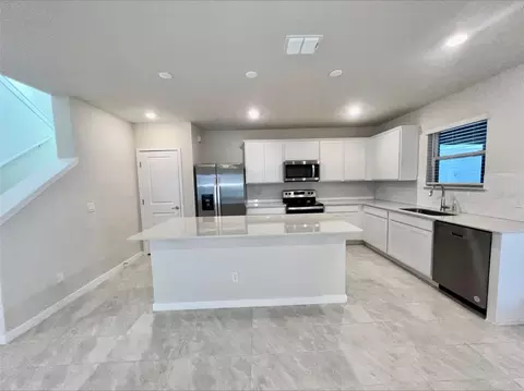 Kitchen - 6098 Windy Leaf Aly, Saint Cloud, FL 34771 photo 1 of 2