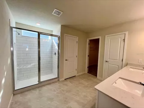 Bath - 6098 Windy Leaf Aly, Saint Cloud, FL 34771 photo 1 of 5