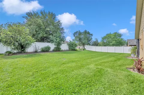 Exterior - 887 Seneca Trl, Saint Cloud, FL 34772 photo 6 of 7