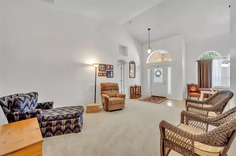 Entry Way - 887 Seneca Trl, Saint Cloud, FL 34772 photo 3 of 6