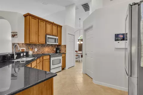 Kitchen - 887 Seneca Trl, Saint Cloud, FL 34772 photo 1 of 4
