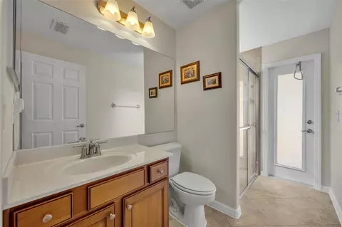 Bath - 887 Seneca Trl, Saint Cloud, FL 34772 photo 4 of 4