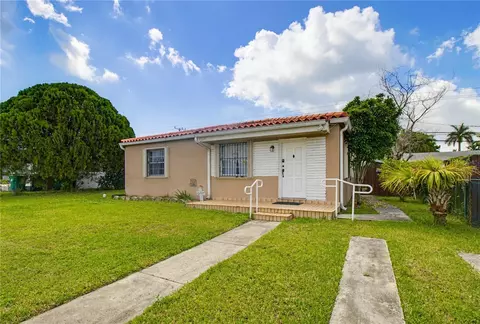 6342 SW 39th Ter, Miami, FL 33155