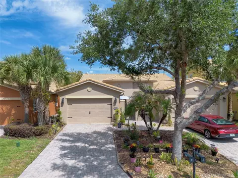 2459 Palm Tree Dr, Kissimmee, FL 34759
