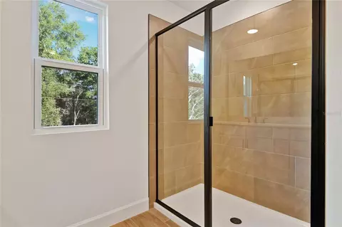 Bath - 1034 Cloud Ridge Ct, Mount Dora, FL 32757 photo 4 of 5
