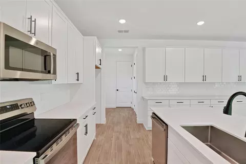 Entry Way - 1034 Cloud Ridge Ct, Mount Dora, FL 32757 photo 1 of 1