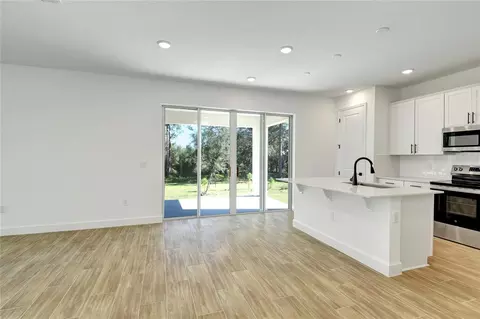 Living - 1010 Cloud Ridge Ct, Mount Dora, FL 32757 photo 1 of 2